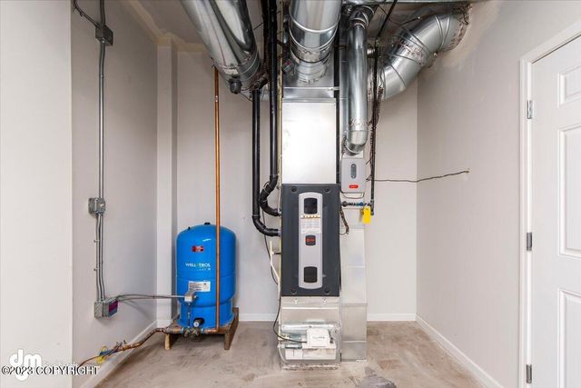 2320 Glacier Street, Anchorage, AK 99508