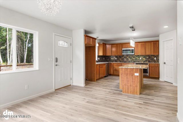 2320 Glacier Street, Anchorage, AK 99508