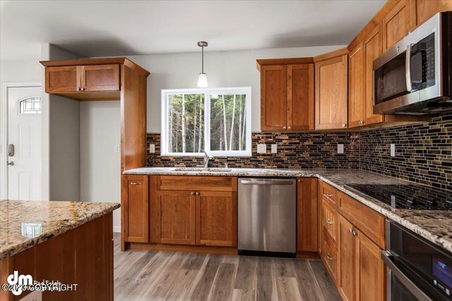 2320 Glacier Street, Anchorage, AK 99508