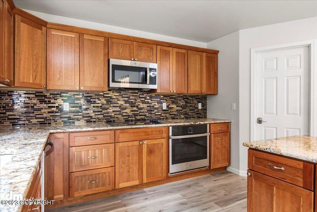 2320 Glacier Street, Anchorage, AK 99508