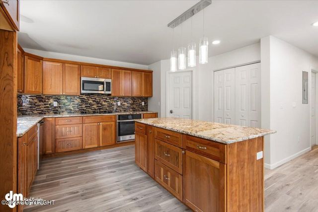 2320 Glacier Street, Anchorage, AK 99508