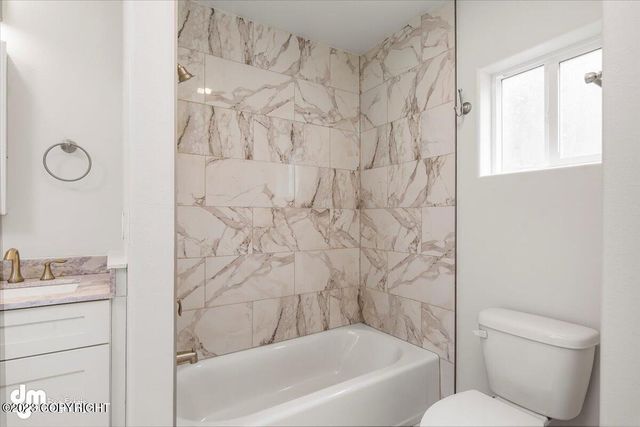 2320 Glacier Street, Anchorage, AK 99508