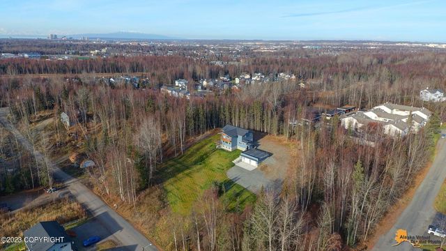 2320 Glacier Street, Anchorage, AK 99508
