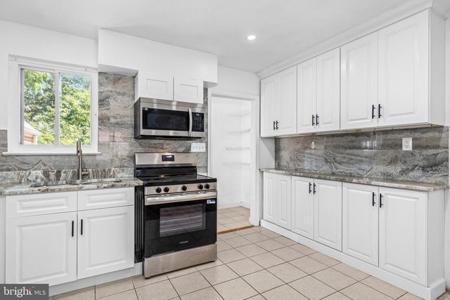 12814 PEACE DR, Fort Washington, MD 20744