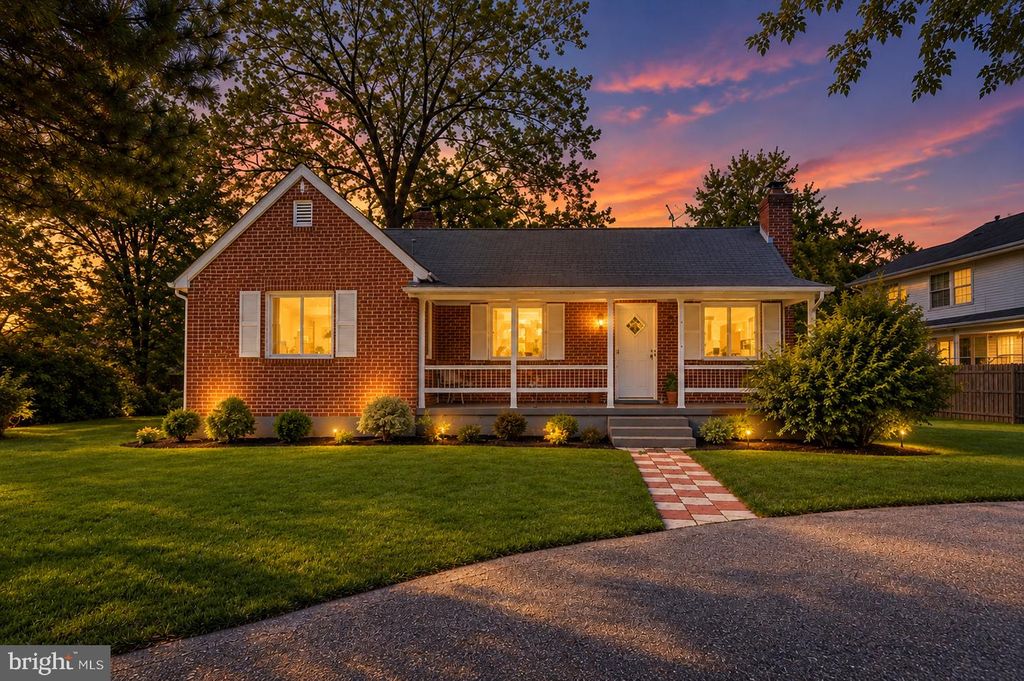 12814 PEACE DR, Fort Washington, MD 20744
