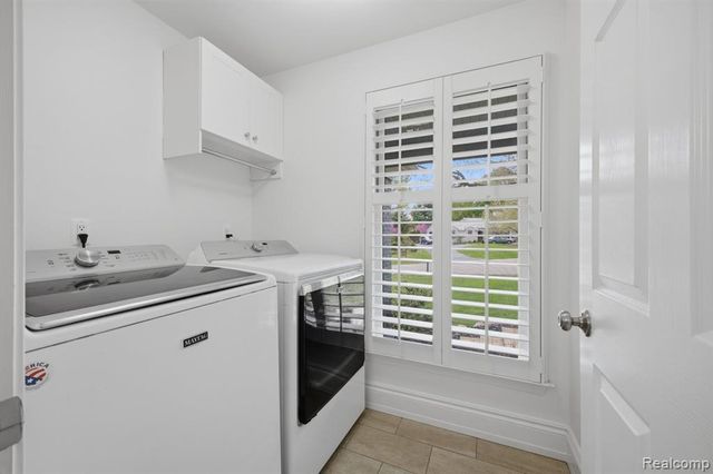 26296 Franklin Court, Franklin, MI 48025