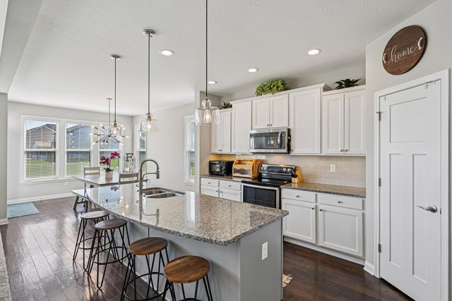 1370 Woodline Drive, Marysville, OH 43040