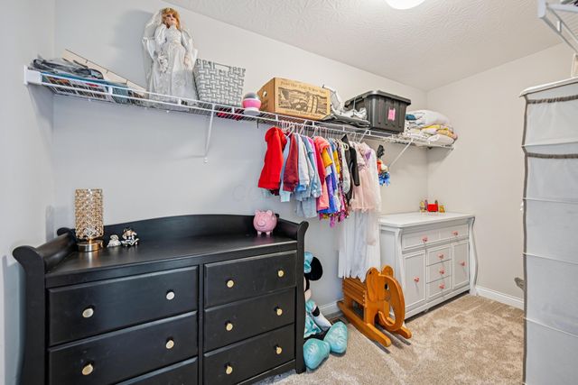 1370 Woodline Drive, Marysville, OH 43040