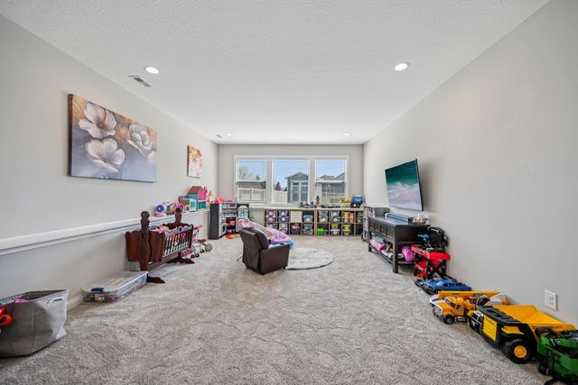 1370 Woodline Drive, Marysville, OH 43040