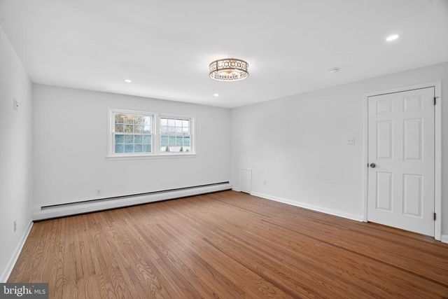 208 N MORGAN AVE, Havertown, PA 19083