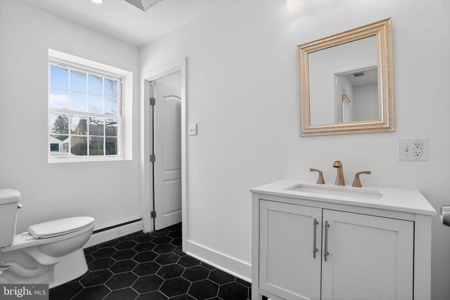 208 N MORGAN AVE, Havertown, PA 19083