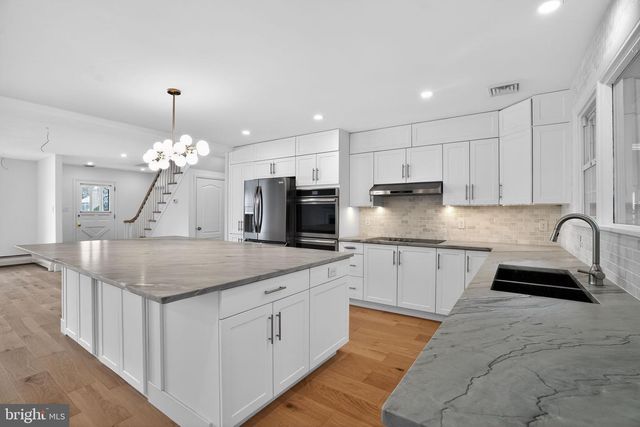 208 N MORGAN AVE, Havertown, PA 19083