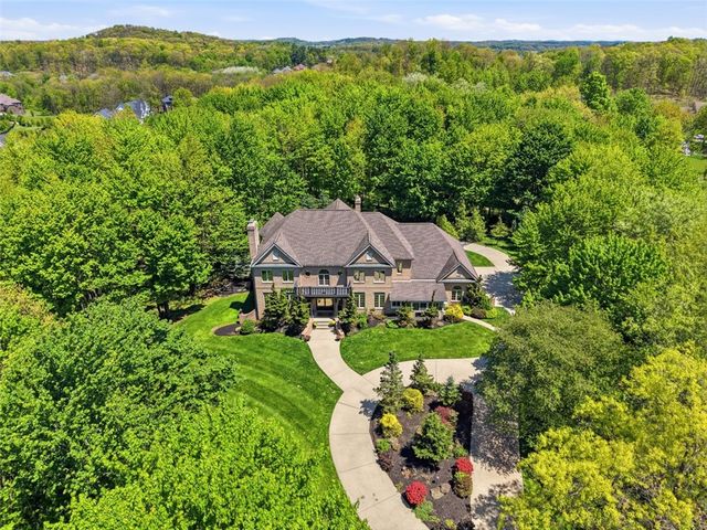 117 Windwood Heights Drive, Cranberry Twp, PA 16066