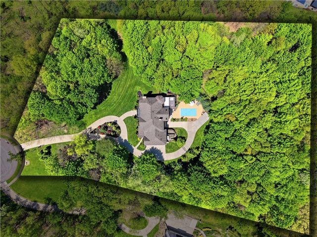 117 Windwood Heights Drive, Cranberry Twp, PA 16066