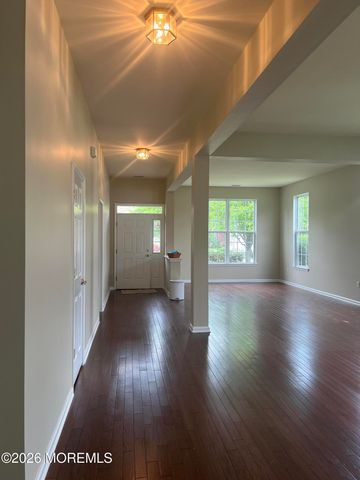 33 Bunker Hill Drive, Allentown, NJ 08501
