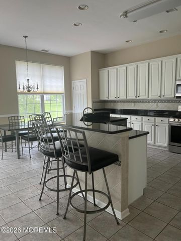 33 Bunker Hill Drive, Allentown, NJ 08501