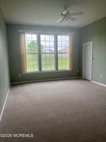 33 Bunker Hill Drive, Allentown, NJ 08501