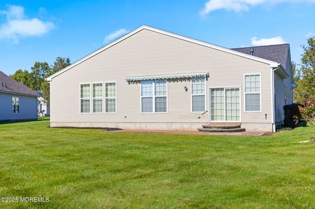 33 Bunker Hill Drive, Allentown, NJ 08501