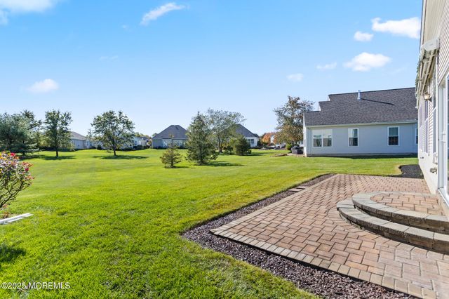 33 Bunker Hill Drive, Allentown, NJ 08501