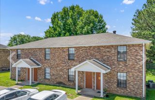 365 Peabody Dr, Clarksville, TN 37042