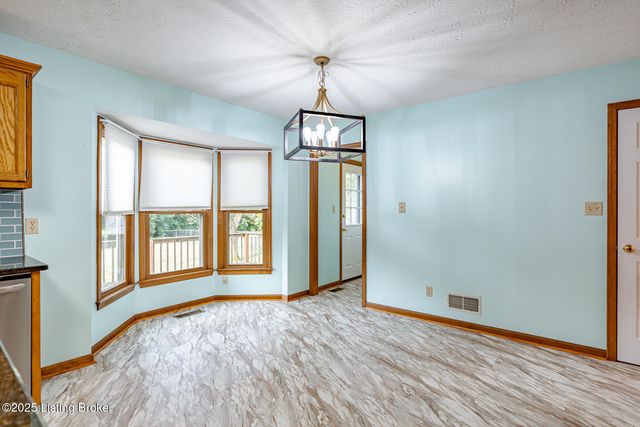 48 Cherokee Dr, Shelbyville, KY 40065