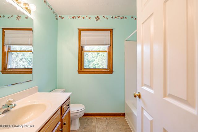 48 Cherokee Dr, Shelbyville, KY 40065