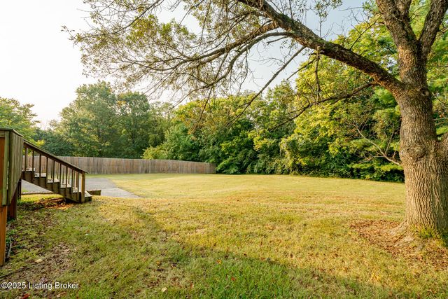 48 Cherokee Dr, Shelbyville, KY 40065