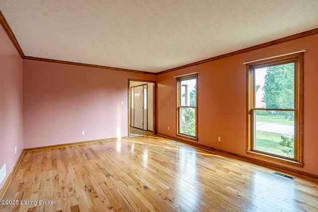 48 Cherokee Dr, Shelbyville, KY 40065