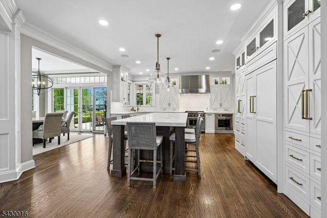 1 Buckeye Ln, Raritan Twp., NJ 08822