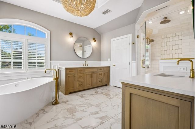 1 Buckeye Ln, Raritan Twp., NJ 08822