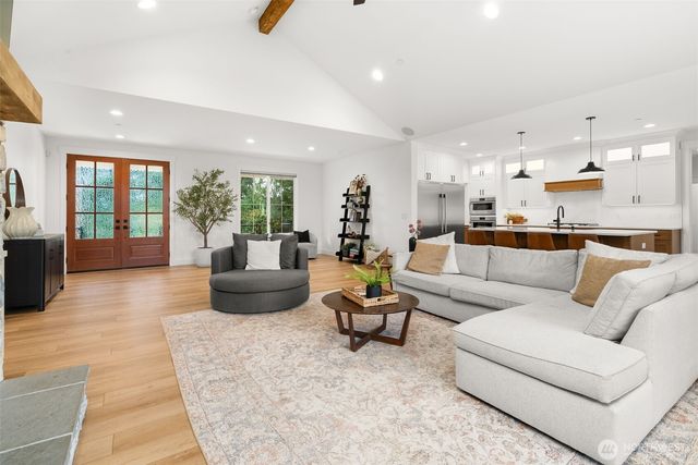 17905 28th Street E, Lake Tapps, WA 98391