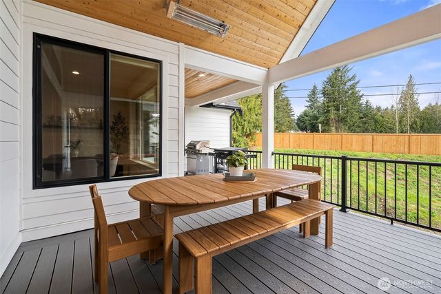 17905 28th Street E, Lake Tapps, WA 98391