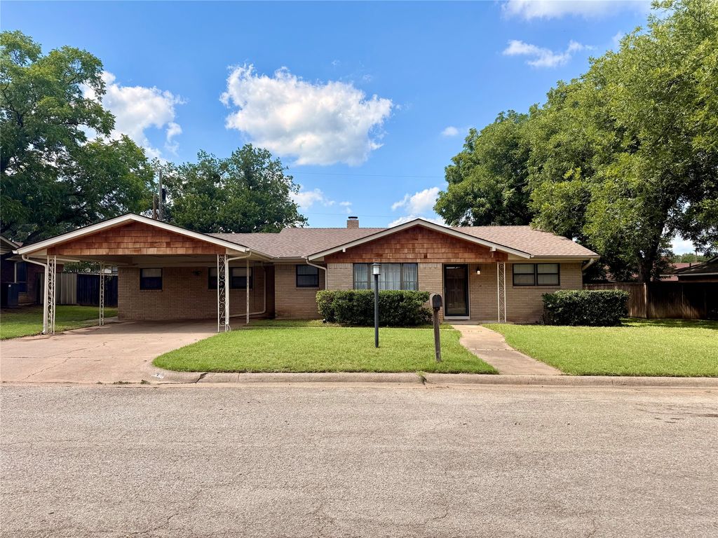 4 NW Ann Road NW, Mineral Wells, TX 76067