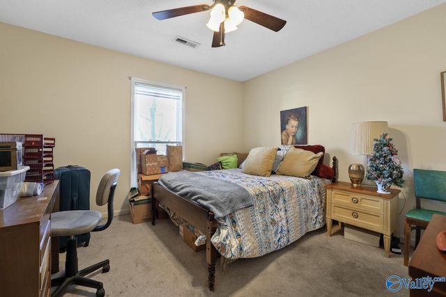 427 Cherry Street NW, Hartselle, AL 35640