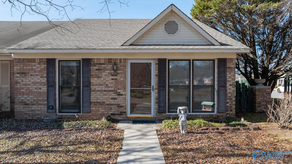 427 Cherry Street NW, Hartselle, AL 35640