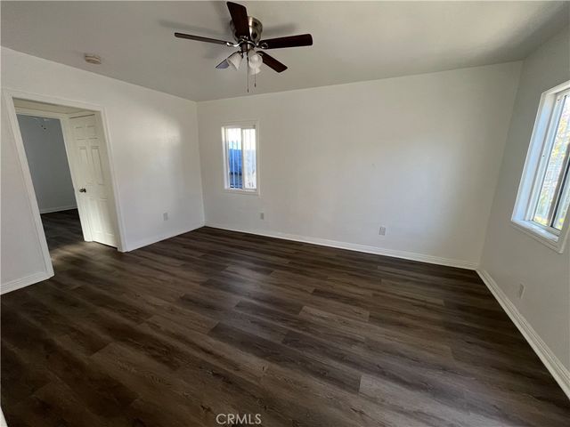 1930 W Manchester, Los Angeles, CA 90047