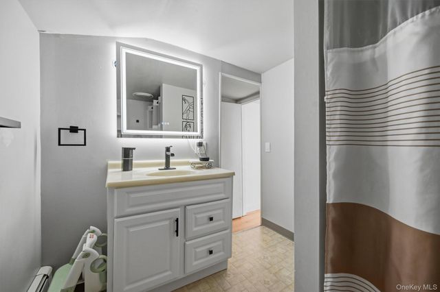 56 Main Street, Unionville, NY 10988