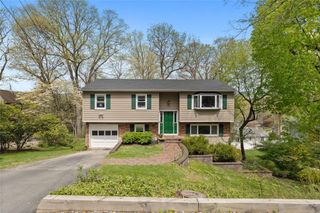 135 Stanwood Road, Bedford Corners, NY 10549
