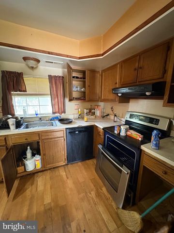 4642 GROSBEAK PL, Waldorf, MD 20603