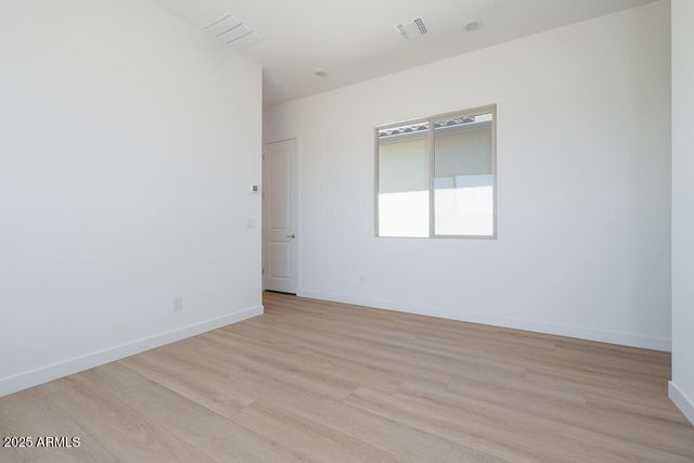 1910 E Empeltre Road, San Tan Valley, AZ 85140