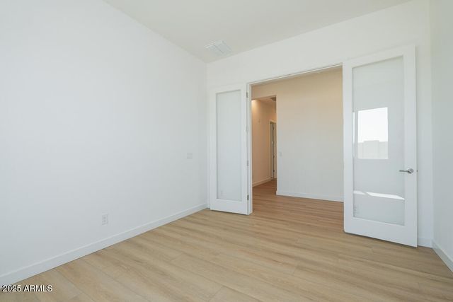 1910 E Empeltre Road, San Tan Valley, AZ 85140