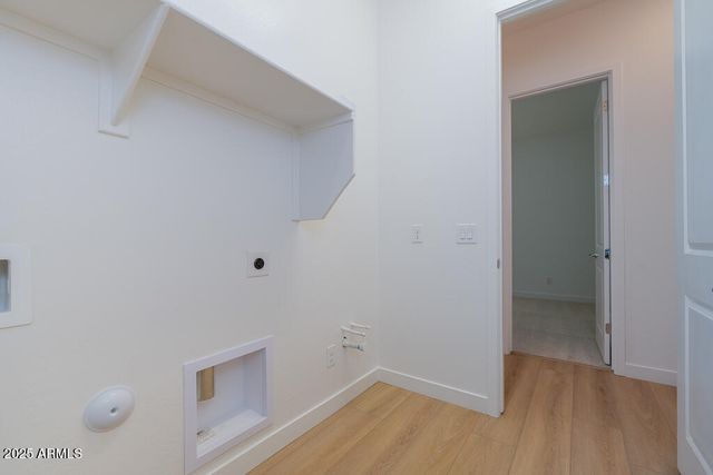 1910 E Empeltre Road, San Tan Valley, AZ 85140