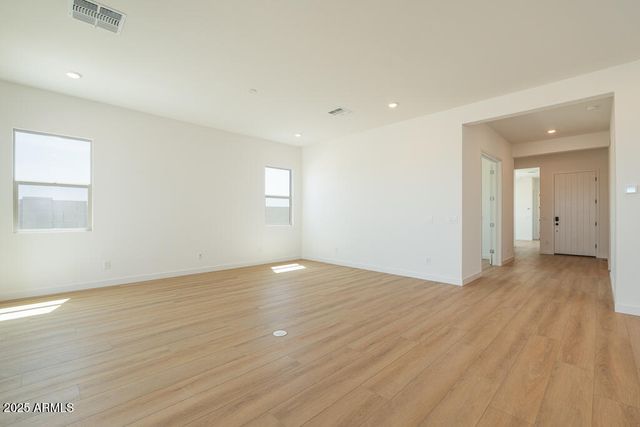 1910 E Empeltre Road, San Tan Valley, AZ 85140