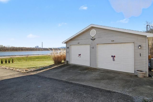 2633 St Rt 156, Rising Sun, IN 47040