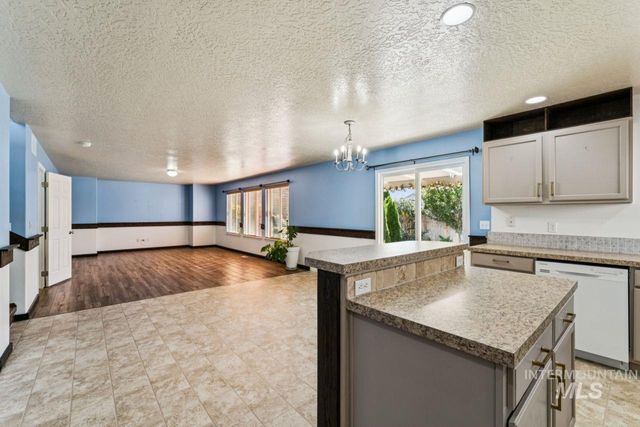 11761 Tidewater St, Caldwell, ID 83605