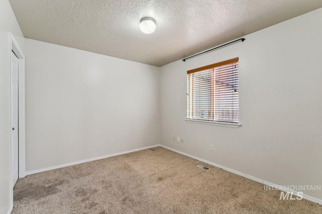 11761 Tidewater St, Caldwell, ID 83605