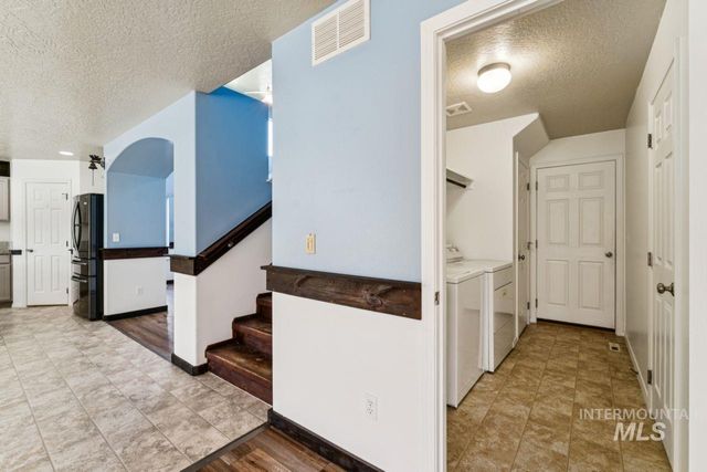 11761 Tidewater St, Caldwell, ID 83605