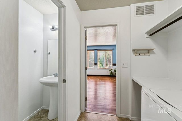 11761 Tidewater St, Caldwell, ID 83605