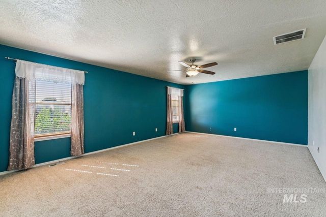 11761 Tidewater St, Caldwell, ID 83605