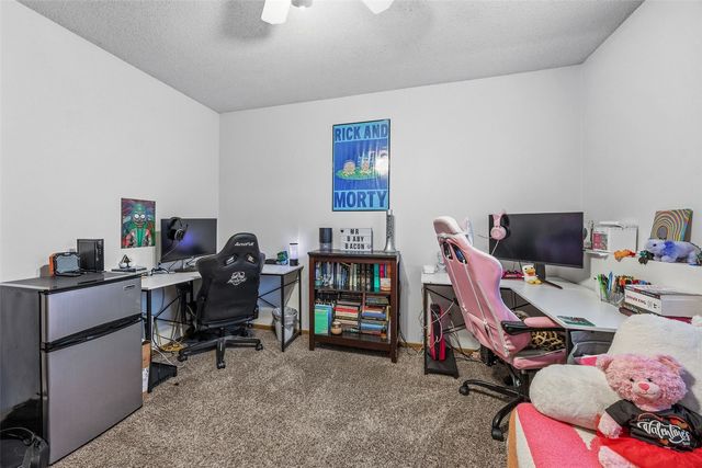 56 West Side Drive, Iowa City, IA 52246